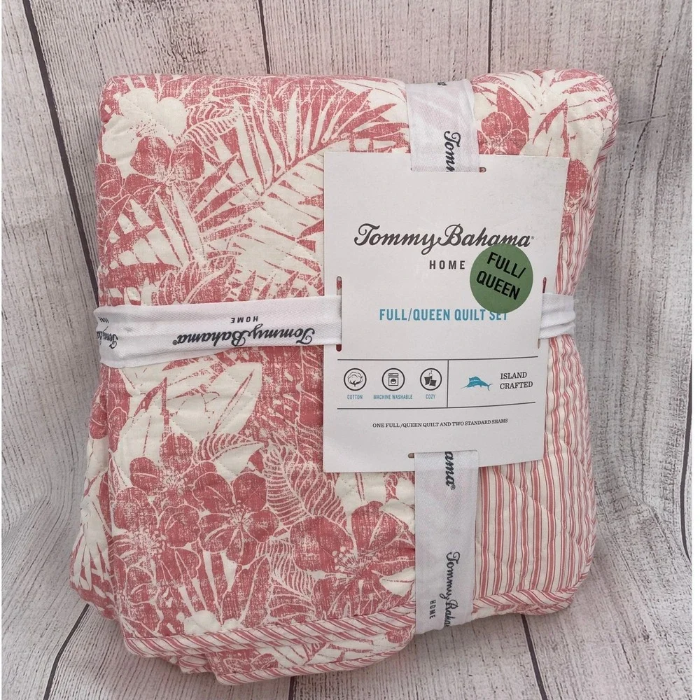 Tommy Bahama Quilt Set Full/Queen Coral White Tropical Floral Coastal Reversible